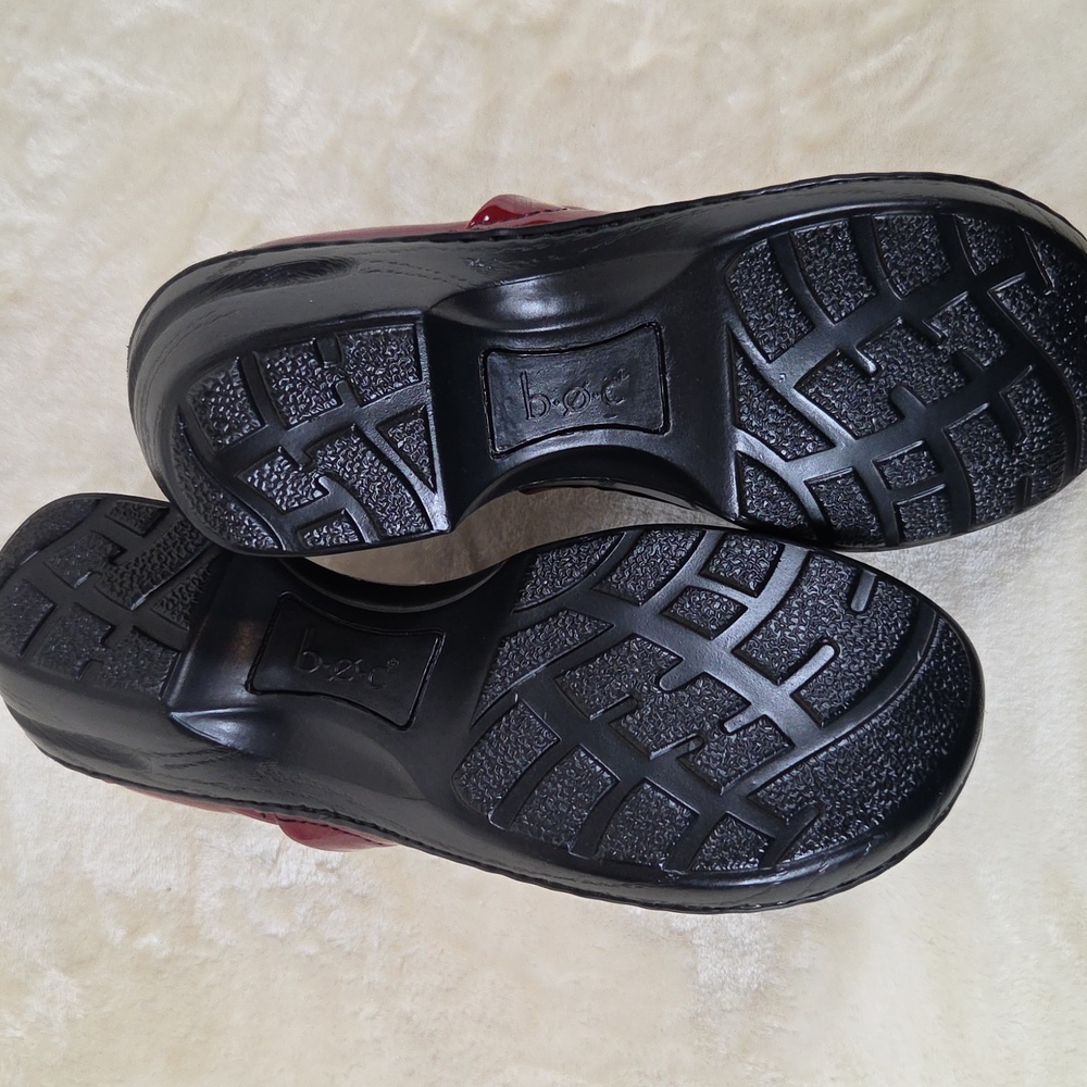 BOC Born Concepts Red Patent Clogs - Picture 6 of 10